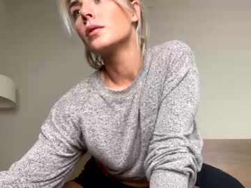 girl theselina_kyle image #433215