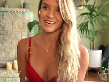 girl phoenix_taylor image #1437585