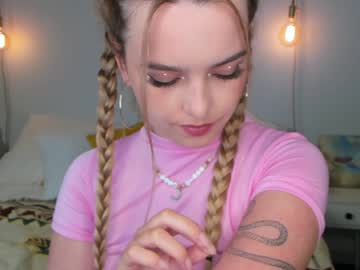 girl victoria_karma image #2284173