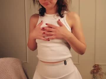 girl laa_ura image #6524844