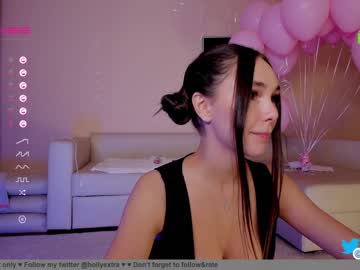 girl hollyextra image #3719374