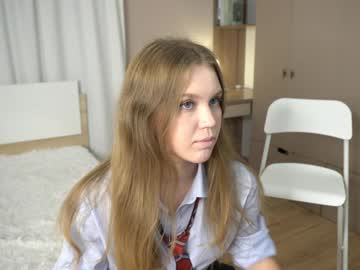 girl lynetades image #6982934