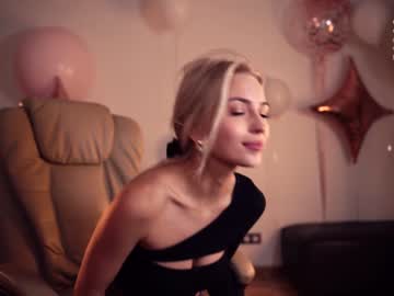 girl peach_me image #1438915