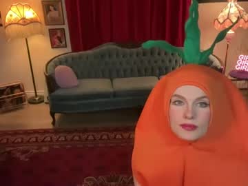 girl bigredcarrott image #4908954