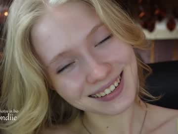 girl bestblondiiecb image #3611077
