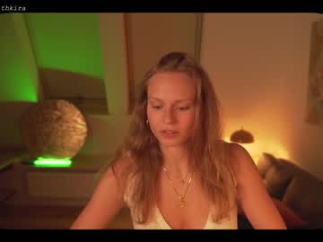 girl chillwithkira image #1853666