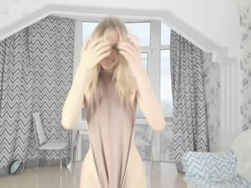 girl infinite_reality image #1241337