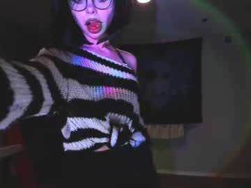 girl salemhex image #4350005