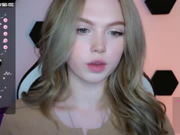 girl small_blondee image #4588255