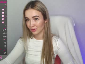 girl yourvirusqueen_ image #2236625