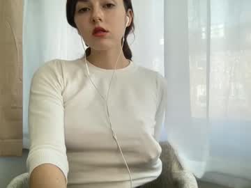 girl mmaudio image #1337365