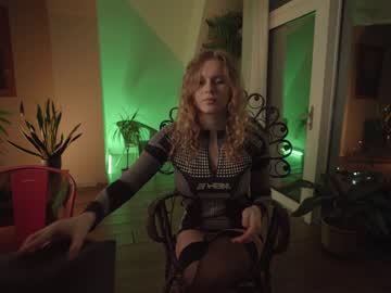 girl chillwithkira image #777037