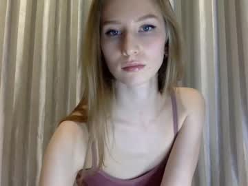 girl blue_eyed_bl0ndie image #1826254