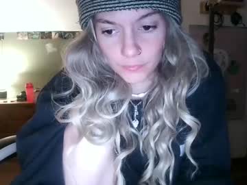 girl pixelatedprincess image #5763464