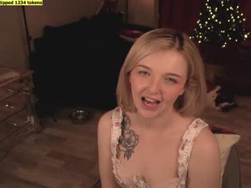 girl lucydelovely image #5978353