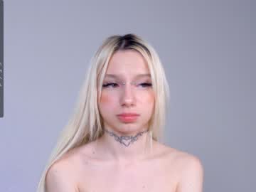girl shycinderella image #5316594