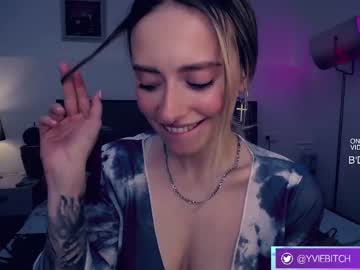 girl _yvie_ image #4846620