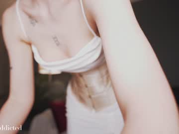 girl auddicted image #4160148