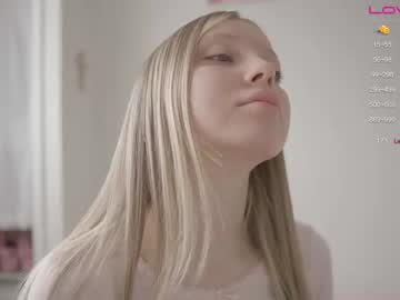 girl pureangeldolores image #5995672
