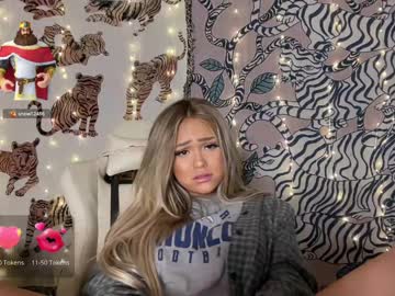 girl ari_02 image #5139565