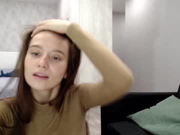 girl _hey_siri_ image #2499488