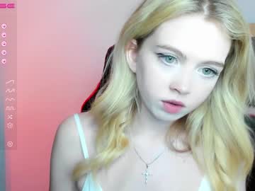 girl small_blondee image #3739424