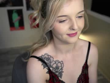 girl lucydelovely image #6589687