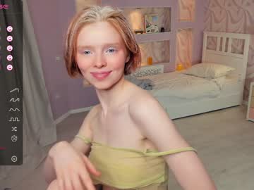 girl gingers_hugs image #5959503