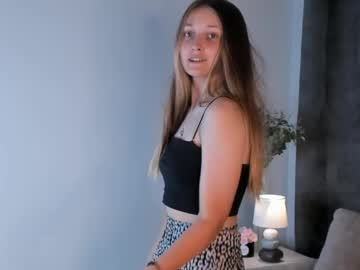 girl _green_green_ image #6956397