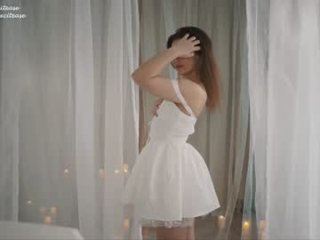 girl excitease image #5496076
