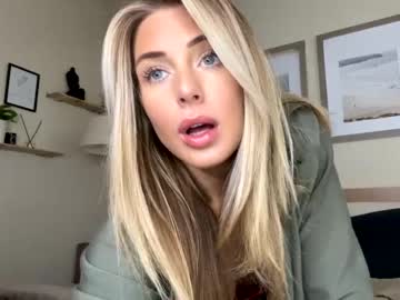 girl theselina_kyle image #891344