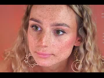 girl artease image #6003445