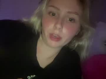 girl prettykitten123 image #6983035