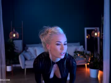 girl provocatrixx image #2852374