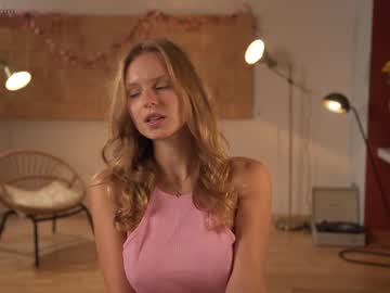 girl chillwithkira image #2701760