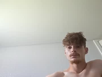 man hungstraightbull image #4896405