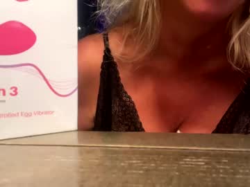 girl hotmom2222 image #5275438