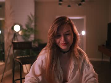 girl alterali image #4091841