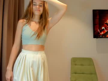 girl carolynsveronica image #4997261