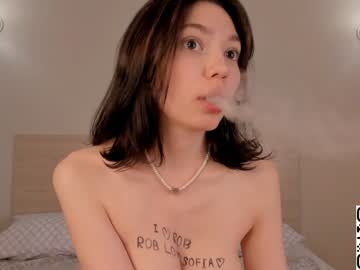 girl bzzzme image #4574240
