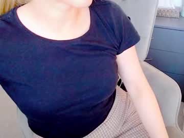 girl myassistant image #2170180