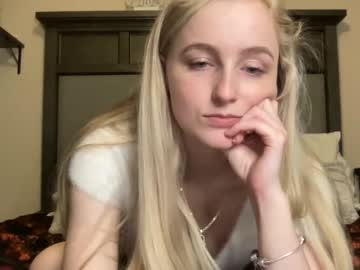 girl peachezzs image #1885352