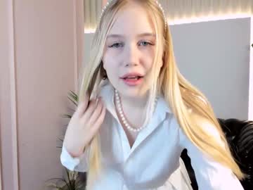girl your_alien_bella image #3004322