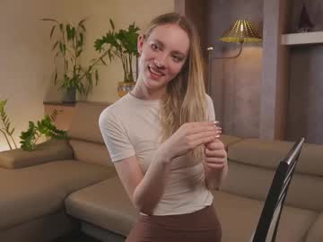 girl sunnivaharder image #7033871