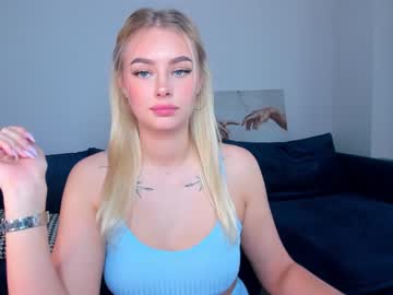 girl 8a8y_nura image #2044319