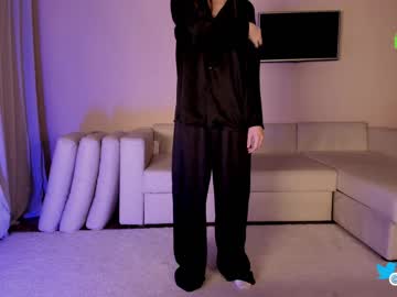 girl hollyextra image #6623872