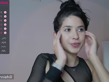 girl anniehillofficial_ image #4807080