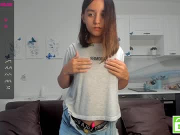 girl karalyons image #4967703