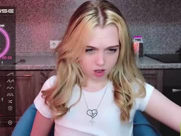 girl small_blondee image #4240831