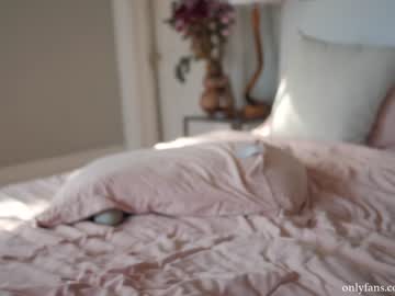 girl _june image #1322690